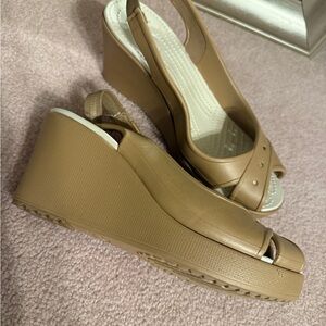CROCS Tan Wedge Sandals
